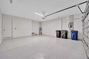 10182 Crystal Isles Cir, Sarasota, FL 34241 - Photo 8