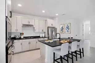 18575 Midsummer Pl, Venice, FL 34293 - Photo 6