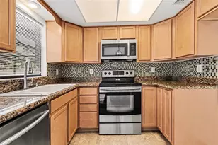 2332 Seward Dr, Sarasota, FL 34234 - Photo 8