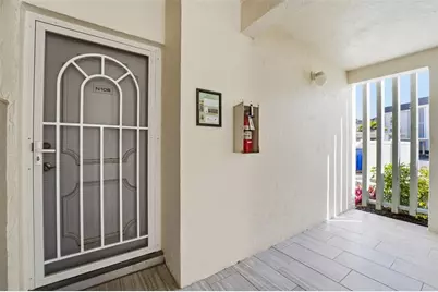 4440 Exeter Drive #106, Longboat Key, FL 34228 - Photo 2