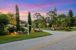 1415 Bayshore Dr, Englewood, FL 34223 - Photo 40