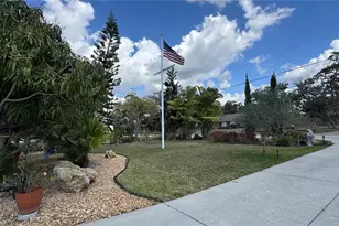 1415 Bayshore Dr, Englewood, FL 34223 - Photo 88