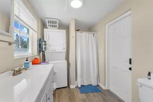 960 Darwin Rd, Venice, FL 34293 - Photo 16