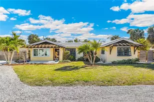 320 Gasparilla St, Boca Grande, FL 33921 - Photo 2