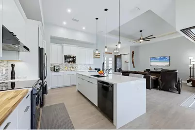 10726 Kearsarge Circle, Port Charlotte, FL 33981 - Photo 18