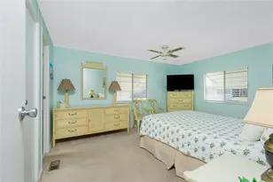 532 Walnut Cir, Venice, FL 34285 - Photo 18