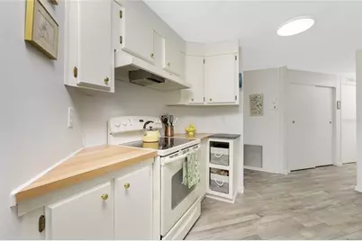 532 Walnut Circle, Venice, FL 34285 - Photo 8