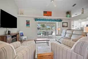 27 Mariner Ln, Rotonda West, FL 33947 - Photo 8