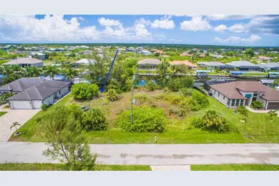 8096 Antwerp Circle, Port Charlotte, FL 33981 - Photo 2