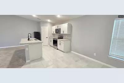 1532 NE 35th, Cape Coral, FL 33909 - Photo 4