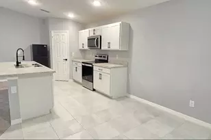 1532 NE 35th, Cape Coral, FL 33909 - Photo 4