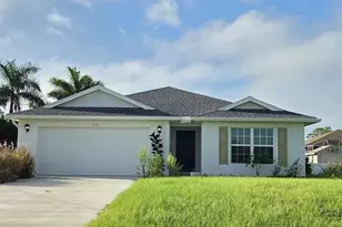 1532 NE 35th, Cape Coral, FL 33909 - Photo 2