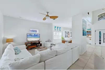 236 15th Avenue SE, Saint Petersburg, FL 33701 - Photo 6