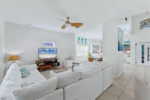 236 15th Ave SE, Saint Petersburg, FL 33701 - Photo 6