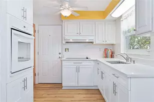 5246 Sunnybrook Ct, Cape Coral, FL 33904 - Photo 8