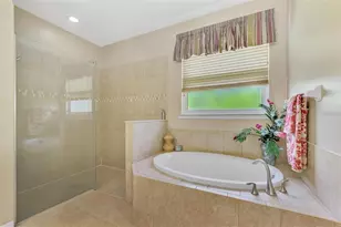 5229 Canyonland Way, Venice, FL 34293 - Photo 12