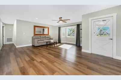 72 Oakland Hills Court, Rotonda West, FL 33947 - Photo 8