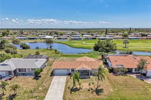 31 Oakland Hills Ct, Rotonda West, FL 33947 - Photo 2