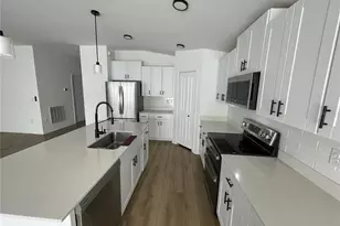 112 Oakwood Ct, Rotonda West, FL 33947 - Photo 6