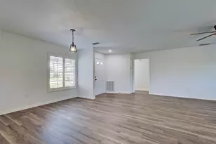 631 Foxwood Blvd, Englewood, FL 34223 - Photo 14