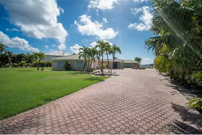 90 Buccaneer Bend, Placida, FL 33946 - Photo 10