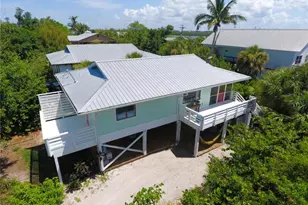 8662 Grand Ave, Placida, FL 33946 - Photo 4