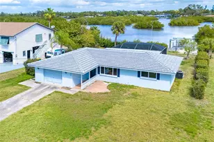 130 Crestview Dr, Englewood, FL 34223 - Photo 54