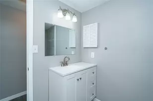 130 Crestview Dr, Englewood, FL 34223 - Photo 28