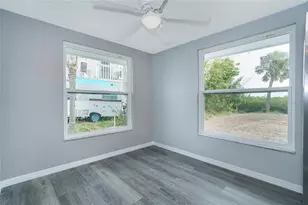 130 Crestview Dr, Englewood, FL 34223 - Photo 16