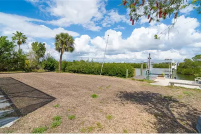 130 Crestview Drive, Englewood, FL 34223 - Photo 38