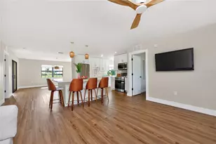 9 Oakland Hills Ct, Rotonda West, FL 33947 - Photo 8