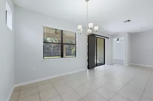 12031 Lovegrass St, Venice, FL 34293 - Photo 8