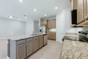 12031 Lovegrass St, Venice, FL 34293 - Photo 14