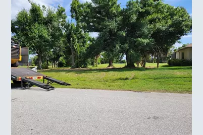 68 Long Meadow Place, Rotonda West, FL 33947 - Photo 4