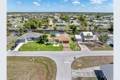 2220 Broad Ranch Drive, Port Charlotte, FL 33948 - Photo 4