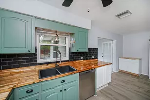 9601 Gulfstream Blvd, Englewood, FL 34224 - Photo 8