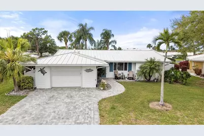 35 Oakwood Drive N #35, Englewood, FL 34223 - Photo 2