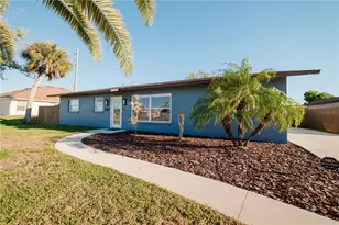 35 Stanford Rd, Venice, FL 34293 - Photo 2