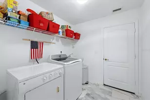 300 Baytree Dr, Rotonda West, FL 33947 - Photo 32