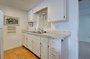 35 Hillcrest Dr, Englewood, FL 34223 - Photo 12