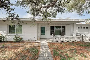 25 Hillcrest Dr, Englewood, FL 34223 - Photo 4