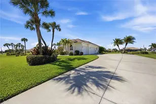 1132 Boundary Blvd, Rotonda West, FL 33947 - Photo 4