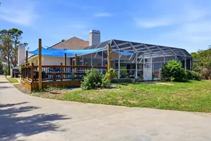 1711 Bayshore Dr, Englewood, FL 34223 - Photo 34