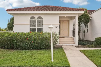 4808 61st Avenue Terrace W, Bradenton, FL 34210 - Photo 4