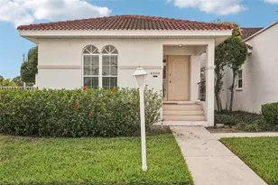 4808 61st Ave Terrace W, Bradenton, FL 34210 - Photo 4