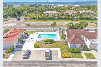 4808 61st Avenue Terrace W, Bradenton, FL 34210 - Photo 2