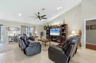 827 Rotonda Cir, Rotonda West, FL 33947 - Photo 6