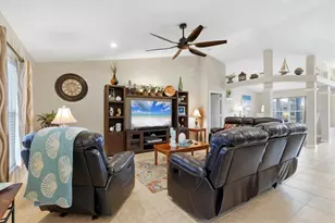 827 Rotonda Cir, Rotonda West, FL 33947 - Photo 8