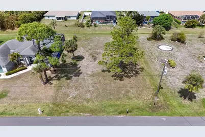 9 Long Meadow Lane, Rotonda West, FL 33947 - Photo 4