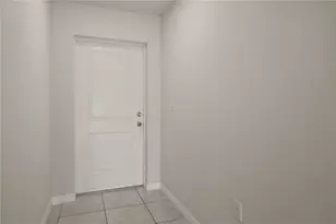 1317 NE 2nd Ave, Cape Coral, FL 33909 - Photo 6